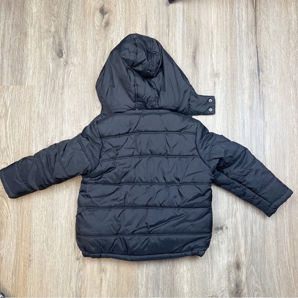 Calvin Klein Jeans Little kids black and blue puffer jacket with hood - Picture 4 of 9